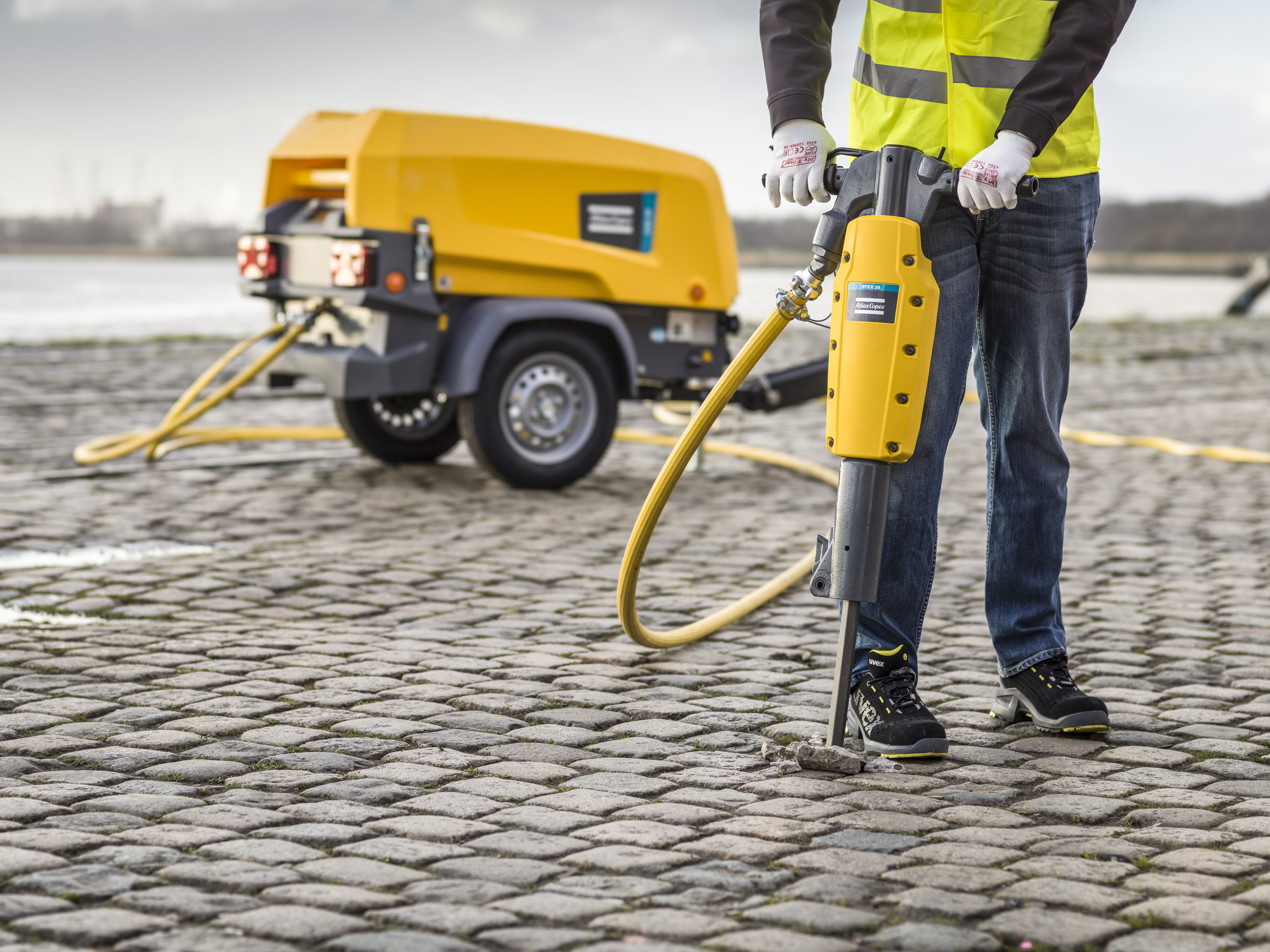 Atlas Copco Építőipari Kisgépek